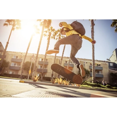 Roller Derby Square Skateboard - Green/Black 2 Roller Derby Square Skateboard - Green/Black - Image 2