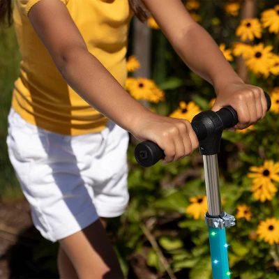 Jetson Jupiter Kids' Kick Scooter With LED Lights 3 Jetson Jupiter Kids' Kick Scooter With LED Lights - Image 3