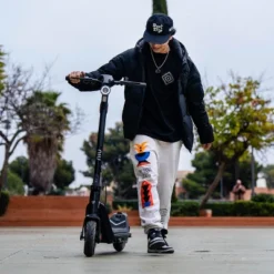 NIU Electric Kick Scooter KQi3 Sport -LITTLE TIKES Shop GUEST 3a50180e c300 4296 a2b2 815417f81afe