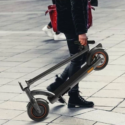 NAVEE N40 Smart Electric Scooter | 25 Mile Range & 18.6 MPH 6 NAVEE N40 Smart Electric Scooter | 25 Mile Range & 18.6 MPH - Image 6