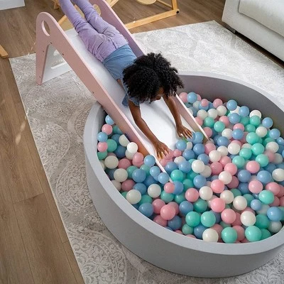 Avenlur Large Foam Ball Pit With 400 Balls - Slide Not Included 2 Avenlur Large Foam Ball Pit With 400 Balls - Slide Not Included - Image 2