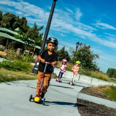 GOMO 3 Wheel Kids' Kick Scooter 2 GOMO 3 Wheel Kids' Kick Scooter - Image 2