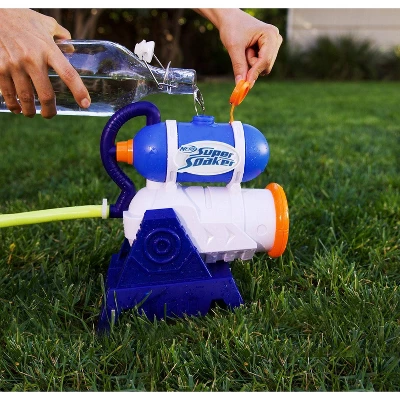 NERF Super Soaker Grab ‘N Go Stomp Soaker By WowWee 4 NERF Super Soaker Grab ‘N Go Stomp Soaker By WowWee - Image 4